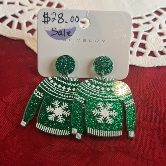 Christmas Sweater Dangle Earrings NWT - Picture 5 of 8